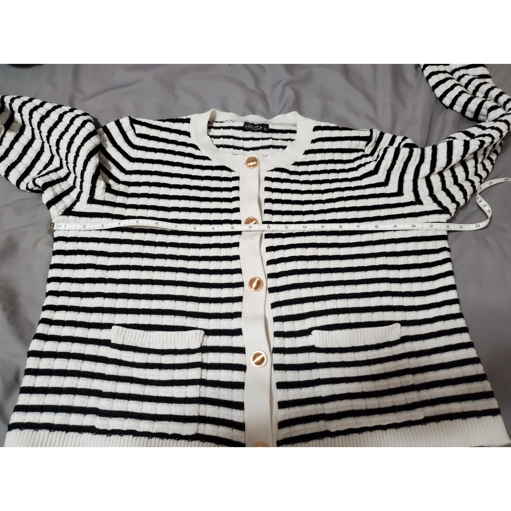 Women’s Ivory Button-Front Cardigan Sweater – Textured Grid Pattern – Size XL - Picture 6 of 9